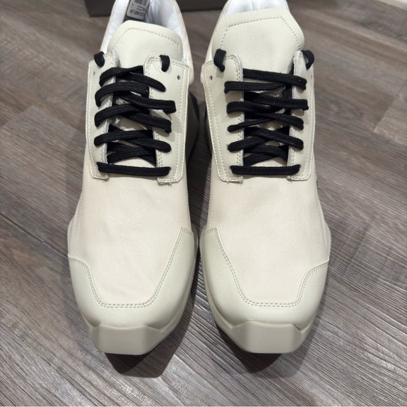 Rick Owens X Adidas Level Runner Low Sneaker in Milk - Picture 4 of 16